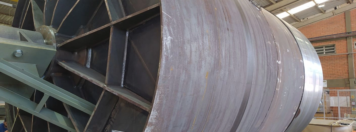 Caso de Éxito: Cómo SIBELCO Aumentó la Vida Útil de Sus Molinos con el Revestimiento HARDTEC® de CMC