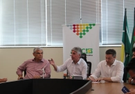 Acic entrega pleitos da regi&atilde;o para candidatos &agrave;s elei&ccedil;&otilde;es