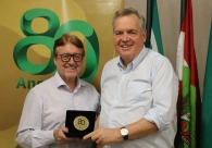 Acic homenageia diretores por sua atua&ccedil;&atilde;o e contribui&ccedil;&atilde;o