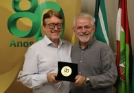 Acic homenageia diretores por sua atua&ccedil;&atilde;o e contribui&ccedil;&atilde;o
