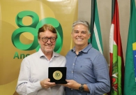 Acic homenageia diretores por sua atua&ccedil;&atilde;o e contribui&ccedil;&atilde;o