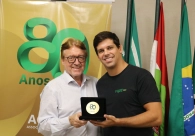 Acic homenageia diretores por sua atua&ccedil;&atilde;o e contribui&ccedil;&atilde;o