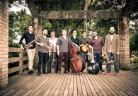 Acic recebe show da Brass Groove Brasil