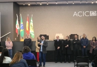 Alunos do Projeto Clube do Jovem Empreendedor conhecem a Acic