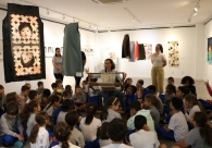 Alunos se encantam com a t&eacute;cnica de tecelagem da artista Elke H&uuml;lse