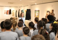 Alunos se encantam com a t&eacute;cnica de tecelagem da artista Elke H&uuml;lse