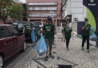 Caminhada Ecol�gica retira res�duos da Pra�a do Congresso