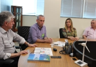 Candidato a vice-governador Jo�o Paulo Klein�bing recebe demandas da classe empresarial