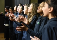 Carv�o mineral apoia a��es de educa��o que transformam vidas