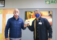 Casa Guido e Bairro da Juventude s�o beneficiados com cart�es para compras