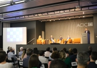 Com audit&oacute;rio lotado, livro que narra a trajet&oacute;ria do m&eacute;dico Domingos Simon &eacute; lan&ccedil;ado