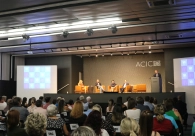 Com audit&oacute;rio lotado, livro que narra a trajet&oacute;ria do m&eacute;dico Domingos Simon &eacute; lan&ccedil;ado