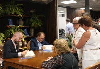 Com audit&oacute;rio lotado, livro que narra a trajet&oacute;ria do m&eacute;dico Domingos Simon &eacute; lan&ccedil;ado