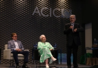 Com passeio pela hist&oacute;ria, Acic celebra vencedores do Pr&ecirc;mio de Jornalismo