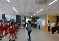 Crian�as do Bairro visitam a Acic para agradecer por mais um ano de parcerias