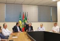 Desenvolvimento do Sul pauta reuni&atilde;o entre empres&aacute;rios e o presidente da Fiesc