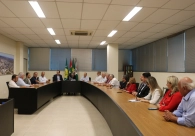 Desenvolvimento do Sul pauta reuni&atilde;o entre empres&aacute;rios e o presidente da Fiesc