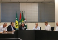 Desenvolvimento do Sul pauta reuni&atilde;o entre empres&aacute;rios e o presidente da Fiesc