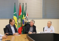 Desenvolvimento do Sul pauta reuni&atilde;o entre empres&aacute;rios e o presidente da Fiesc