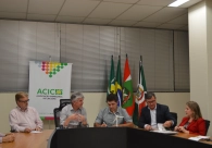 Desenvolvimento econ�mico � pauta de encontro da Acic com o prefeito de Crici�ma 