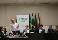 Diretores da Acic recebem a visita do senador Esperidi&atilde;o Amin