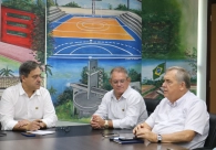 Diretoria da Acic se re�ne com prefeito para tratar de a��es estrat�gicas de desenvolvimento econ�mico