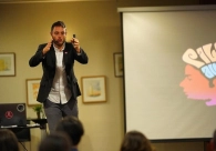 � poss�vel estabelecer um ambiente de coopera��o, mesmo entre empresas concorrentes? Tom�s de Lara diz que sim