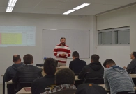 Empres�rios de oficinas mec�nicas recebem qualifica��o na Acic