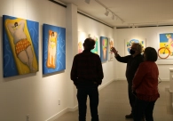 Empres&aacute;rios visitam exposi&ccedil;&atilde;o de Dudu Rodrigues na Acic