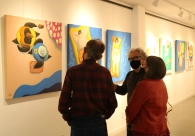 Empres&aacute;rios visitam exposi&ccedil;&atilde;o de Dudu Rodrigues na Acic