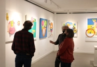 Empres&aacute;rios visitam exposi&ccedil;&atilde;o de Dudu Rodrigues na Acic