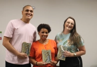 Evento na Acic marca lan�amento do livro �ELAS�