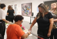 Evento na Acic marca lan�amento do livro �ELAS�