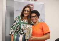 Evento na Acic marca lan�amento do livro �ELAS�