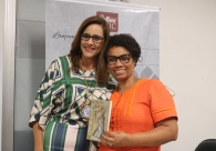 Evento na Acic marca lan�amento do livro �ELAS�