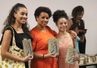 Evento na Acic marca lan�amento do livro �ELAS�