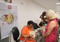 Evento na Acic marca lan�amento do livro �ELAS�