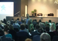  Experi&ecirc;ncia do consultor da Disney re&uacute;ne 500 pessoas na Acic
