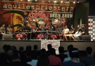 Maior baterista de heavy metal do Brasil protagoniza espet&aacute;culo na Acic&nbsp;