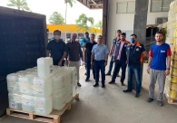 Mais de 5 mil litros de �lcool s�o doados pela Farben