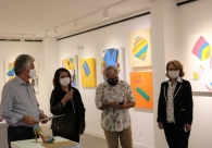 Mostra Minha Inf&acirc;ncia & Happy Humans est&aacute; aberta ao p&uacute;blico na galeria de arte da Acic