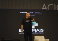 Na Expomais, Dado Schneider prop&otilde;e reflex&atilde;o sobre as mudan&ccedil;as