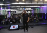 Na Expomais, Dado Schneider prop&otilde;e reflex&atilde;o sobre as mudan&ccedil;as