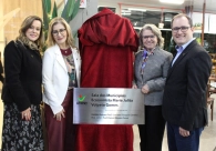 Nova Sala dos Munic&iacute;pios da Unesc recebe o nome da diretora executiva da Acic