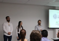 n&uacute;cleo de compradores 