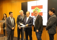 Otmar M�ller toma posse na SCG�s