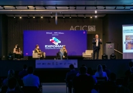 Pain�is da Expomais evidenciam empresas da regi�o