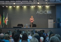 Palestra com Eline Kullock esclarece o comportamento e o perfil da gera��o �Y� 
