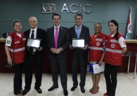 Personalidades, entidades e organiza&ccedil;&otilde;es s&atilde;o homenageadas pela Alesc
