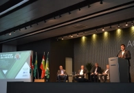 Prefeito de Joinville destaca planejamento e uni&atilde;o como caminhos para o crescimento